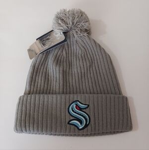 NWT Seattle Kraken NHL Gray Logo Adult Cuffed Knit Winter Beanie Hat Pom Pom